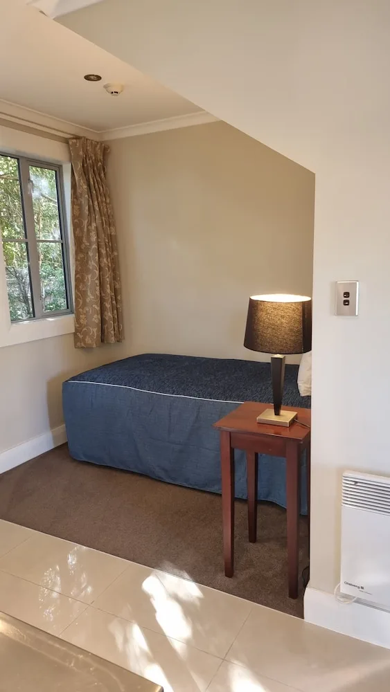 Superior, Double or Twin Bed, The Mews Oamaru 4/6