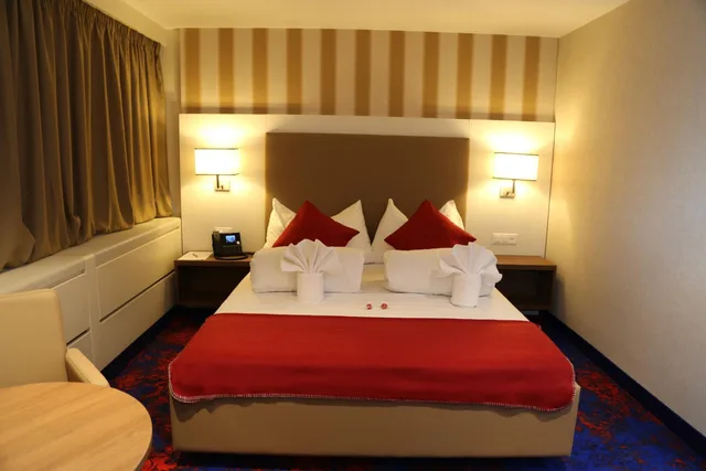 غرفة بزنس بسرير كوين، My Home Hotel 2/2