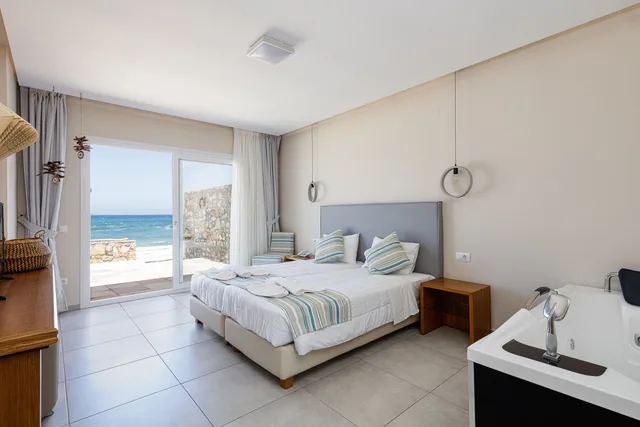 Private, Villa, Sea Front، Theo Star Beach 3/7