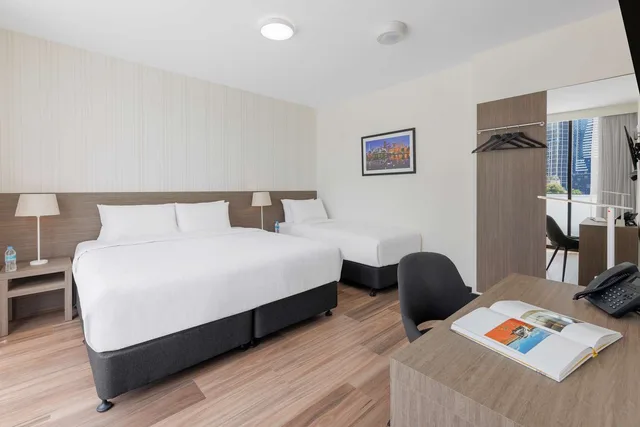 غرفة تنفيذية بسرير كينج وسرير فردي، Best Western Queen Victoria Market Hotel 1/4