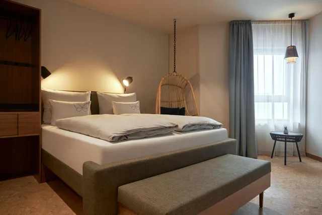 Room, Double Bed, Cocoon Salzburg 1/5