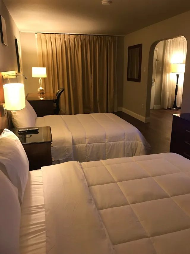 Luxury, Suite, 2 Double Beds, Stratus Suites Boutique Hotel 3/3