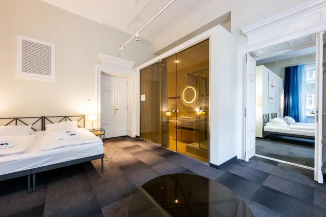جناح عائلي، Home Aparthotel 6/10