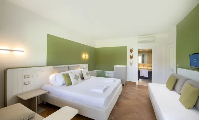 Plus, Superior, 1 Double and 1 Single Bed، Chia Laguna - Hotel Village 2/6