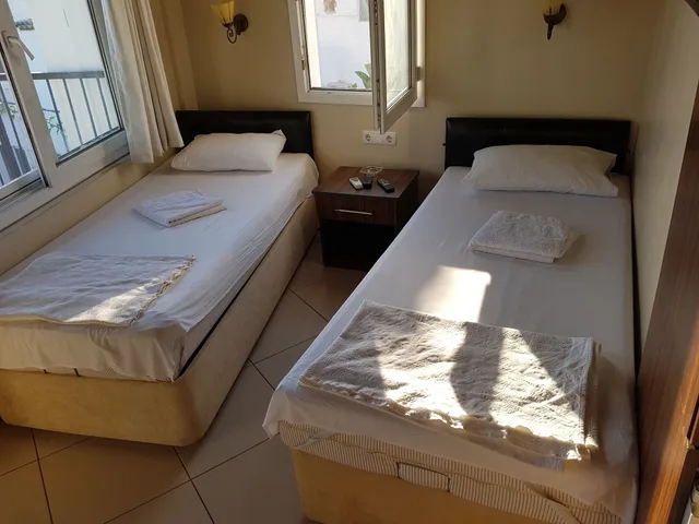غرفة مفردة بسريرين منفصلين، Durak Hotel 1/3