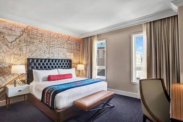 Western, King Bed, Accessible, Hotel Paso Del Norte Autograph Collection 3/9