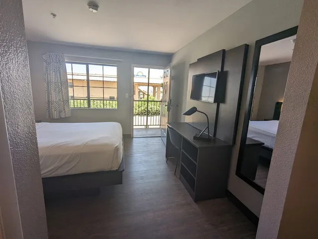غرفة قياسية بسرير كوين، Motel6 Kingman, AZ - Route 66 East 10/10