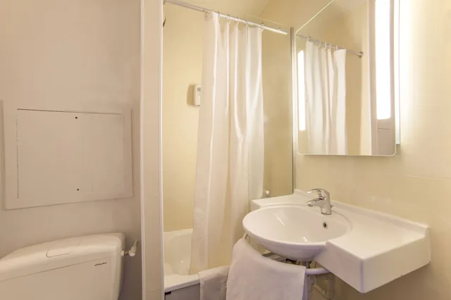 غرفة بسريرين منفصلين، B&B HOTEL Paris Malakoff Parc des Expositions 4/5
