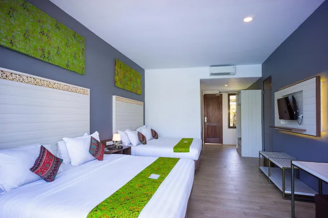 Suite, King Bed, Pool View, Grand Harvest Resort and Villas 6/10
