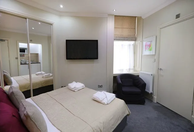 جناح جونيور بسرير مزدوج، Palmerston Suites 1/3