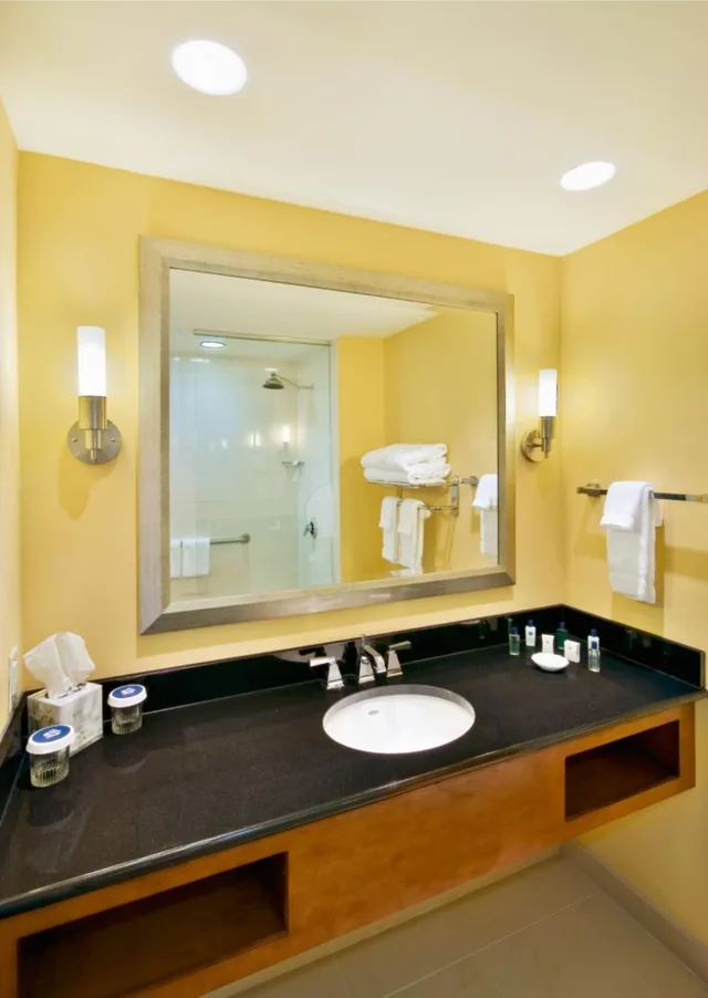 غرفة قياسية بسرير كينج، Wyndham Gettysburg 9/9