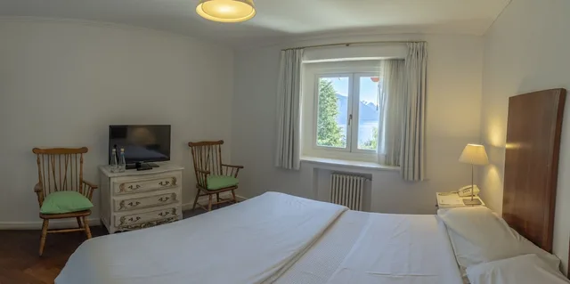 غرفة قياسية بسريرين منفصلين بإطلالة على البحيرة، Hotel Tunquelen 1/7