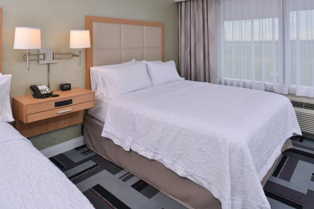 غرفة بسريرين كوين لذوي الإعاقة، Hampton Inn And Suites Ames Ia 3/4