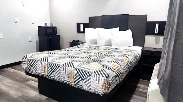 غرفة بسرير كوين لغير المدخنين، Motel6 Seattle, WA - South 5/10