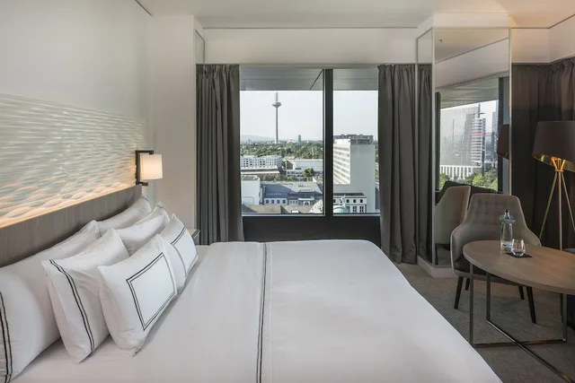 جناح جونيور بسرير مزدوج وسرير فردي، MELIA FRANKFURT CITY 6/10