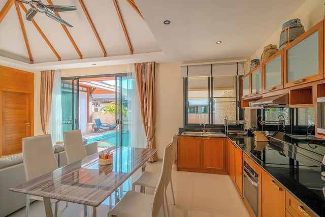 2 Bedrooms, Pool, West, Villa, 2 King Beds، Rawai Vip Villas Kids Park And Spa 10/10