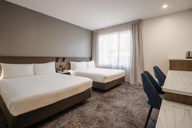 غرفة متصلة عائلية كبيرة، Heartland Hotel Auckland Airport 4/10