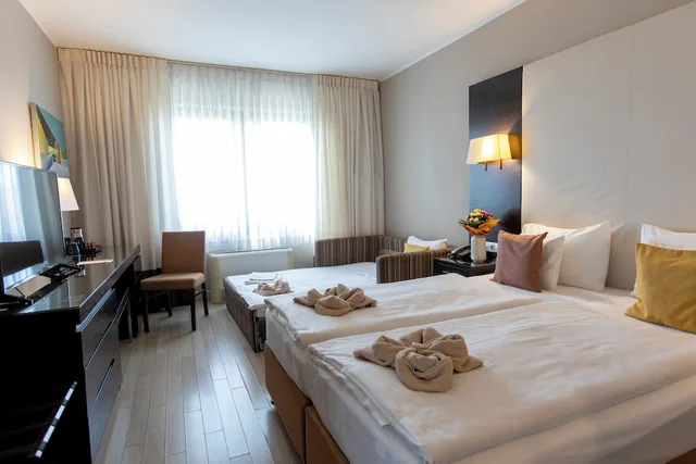غرفة عائلية بأربعة أسرّة، Lions Garden Hotel 2/10
