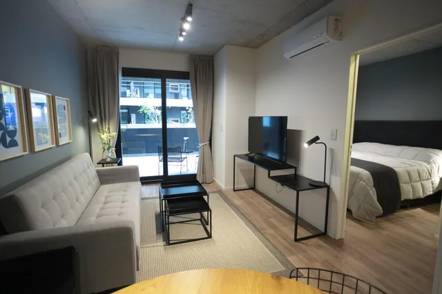 جناح بشرفة، Howard Johnson by Wyndham Buenos Aires La Boca Undici 2/3