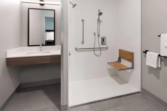 غرفة بسرير كوين لذوي الإعاقة، ECHO Suites Extended Stay by Wyndham Austin Round Rock 10/10