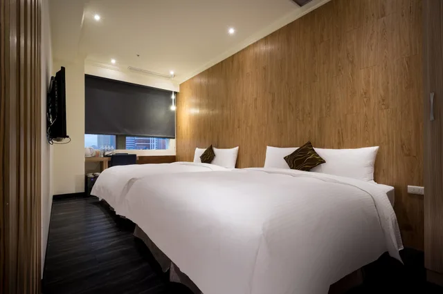 غرفة أساسية رباعية بسريرين مزدوجين، Merryday Hotel Banqiao Branch 3/4