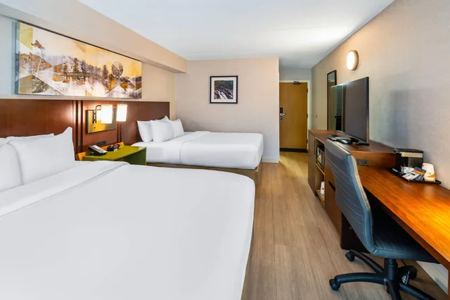 Room, Quadruple, 2 Queen Beds, Comfort Inn Sudbury East 2/6