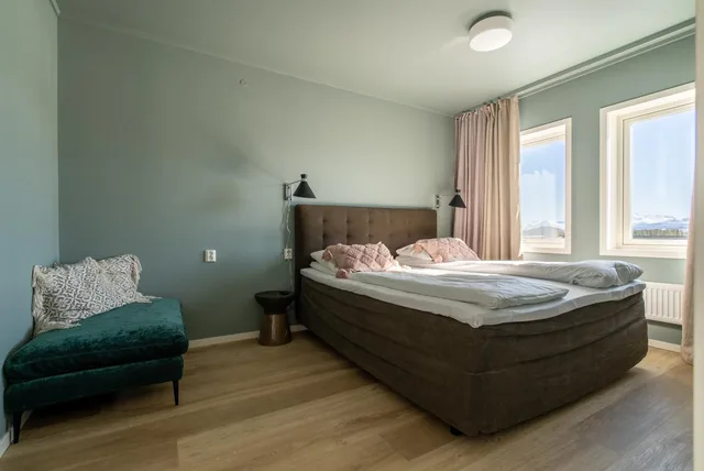 جناح بشرفة، Bardufoss Hotell 2/8
