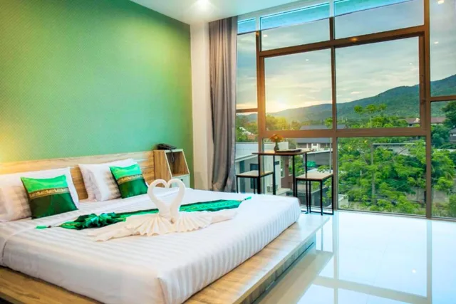غرفة بسرير كينج بإطلالة على الجبل، Km Hotel Chiangmai 1/1