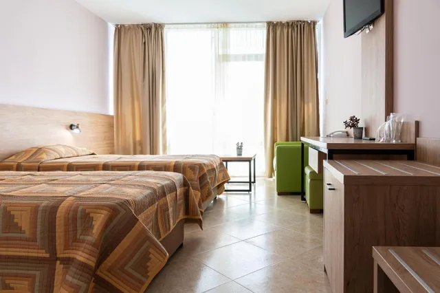 غرفة مفردة، Ivana Palace 2/2