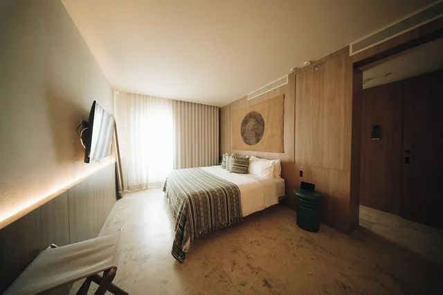 جناح جونيور بسرير كينج بحوض استحمام، Hotel Osh Getsemani 4/6