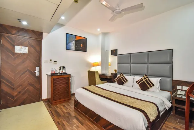 غرفة بزنس بسرير كينج بإطلالة على المدينة بغرفة نوم واحدة، Hotel Sawera Grand 4/10