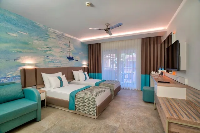 غرفة قياسية بسريرين منفصلين بإطلالة على البحر، Pirates Beach Club All Inclusive 4/10