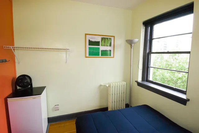 Room, Double Bed, Shared Bathroom, Small, Ocean Island Inn Backpackers Suites Hostel 10/10