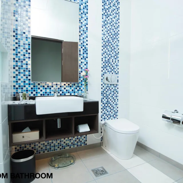 Deluxe Twin City View, Riverside Majestic - Astana Wing 5/8