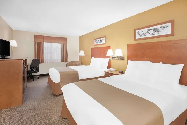 غرفة بسريرين مزدوجين، Baymont By Wyndham Port Huron 1/4