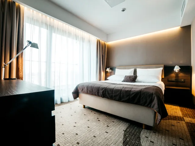 غرفة قياسية بسرير مزدوج، Q Hotel Plus Krakow 2/3