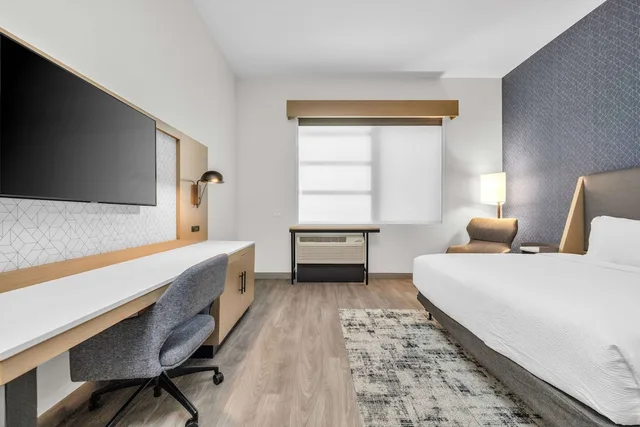 غرفة بسرير كينج، La Quinta Inn & Suites by Wyndham San Jose Silicon Valley 2/7