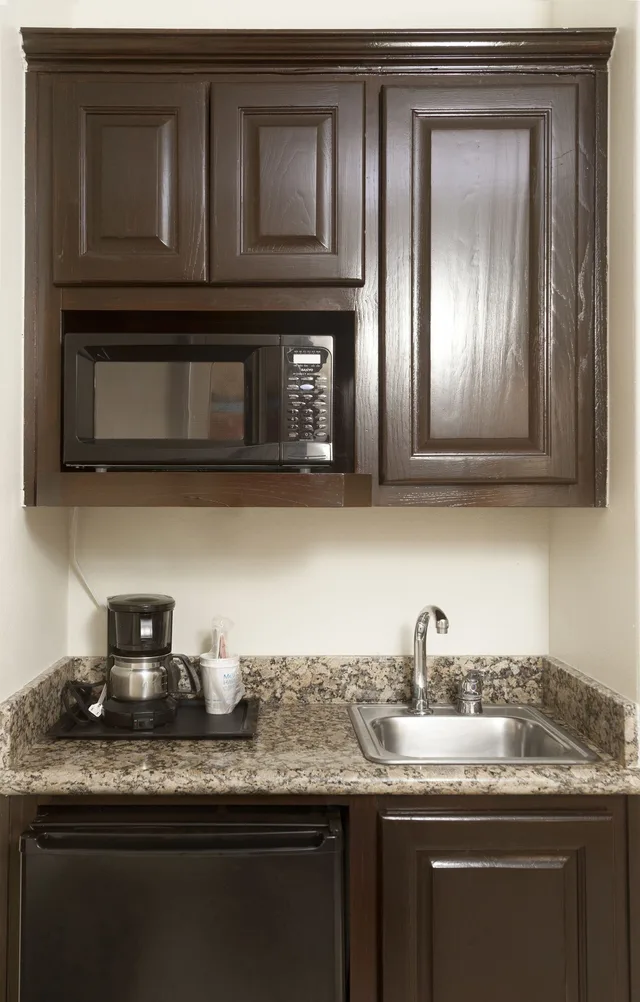 جناح بسرير كينج بحوض جاكوزي، Holiday Inn Express Hotel Suites Brownsville 4/4