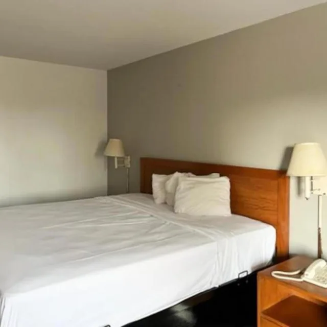 غرفة بسرير كينج للمدخنين لذوي الإعاقة، Motel6 Laurel, MS 3/10