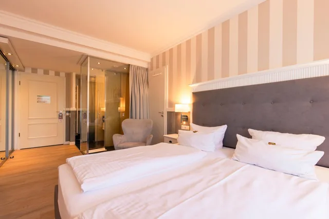 غرفة كومفورت بسرير كينج، Hotel Vier Jahreszeiten Zingst 1/10