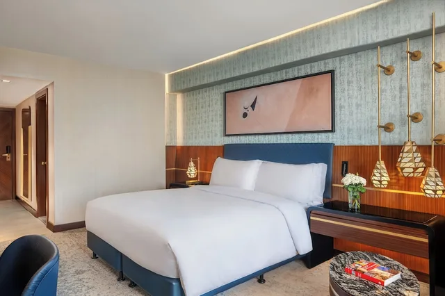 غرفة كلاسيكية بسرير كينج، Sofitel Cairo Downtown Nile 2/4