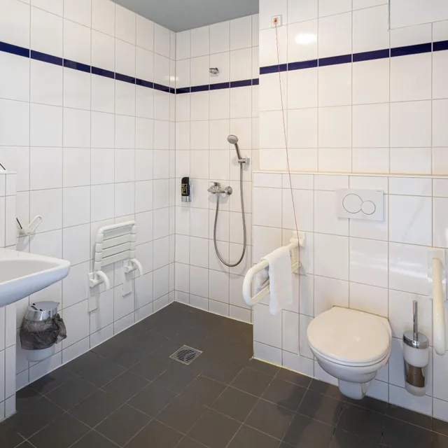 Room, Triple, a&o Hostel Weimar 8/10