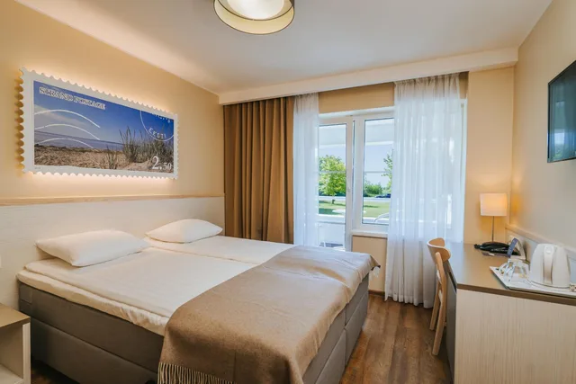 غرفة بسرير مزدوج بشرفة، Hestia Hotel Strand 3/6
