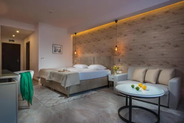 Standard, Double Bed, Lateral Side Sea View، Effect Algara Beach Resort 1/3