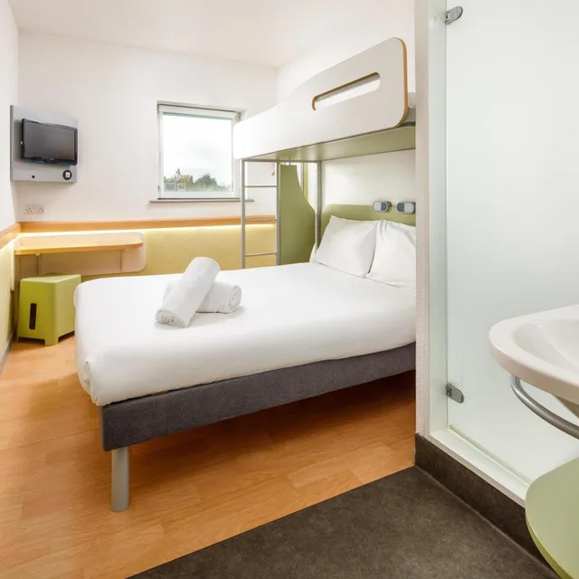 غرفة قياسية بسرير مزدوج وسرير فردي، Ibis Budget Sheffield Arena 5/10