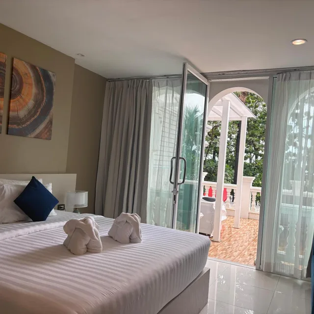 Deluxe, Double Bed, Side Sea View، MODERN LIVING HOTEL 2/10