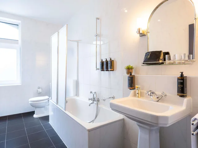 غرفة كلاسيكية بسرير كوين، Mercure Brussels Centre Rogier 8/10