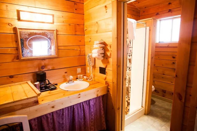 كابينة بسريرين مزدوجين، Bryce Gatewayinn Cabins 3/3