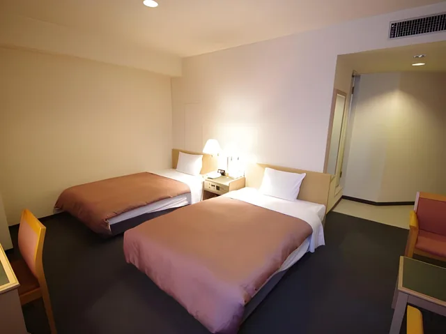غرفة بسريرين منفصلين للمدخنين، GARDENS STAY 1/1