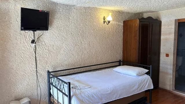Cave, Deluxe, Family, 1 Double and 1 Single Bed, Terrace، Nature Park Cave Hotel 2/10